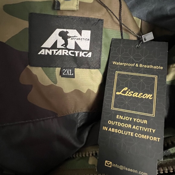 Mens XXL waterproof woodland camo jacket (sic) - Picture 7 of 13